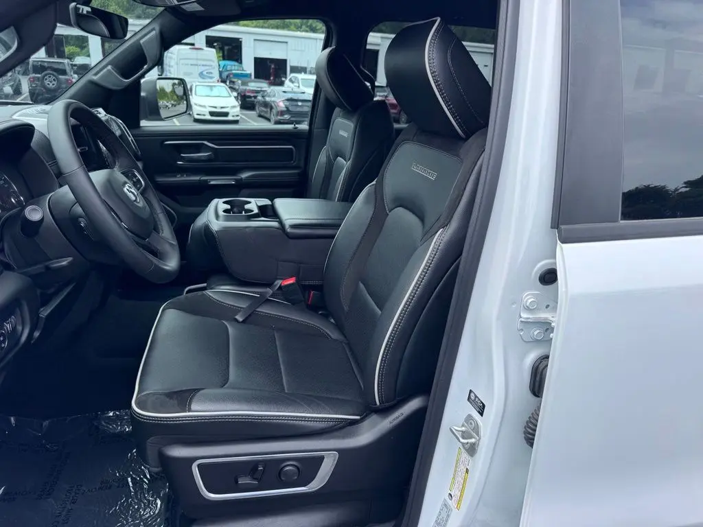 2025 Ram 1500 - $42,800