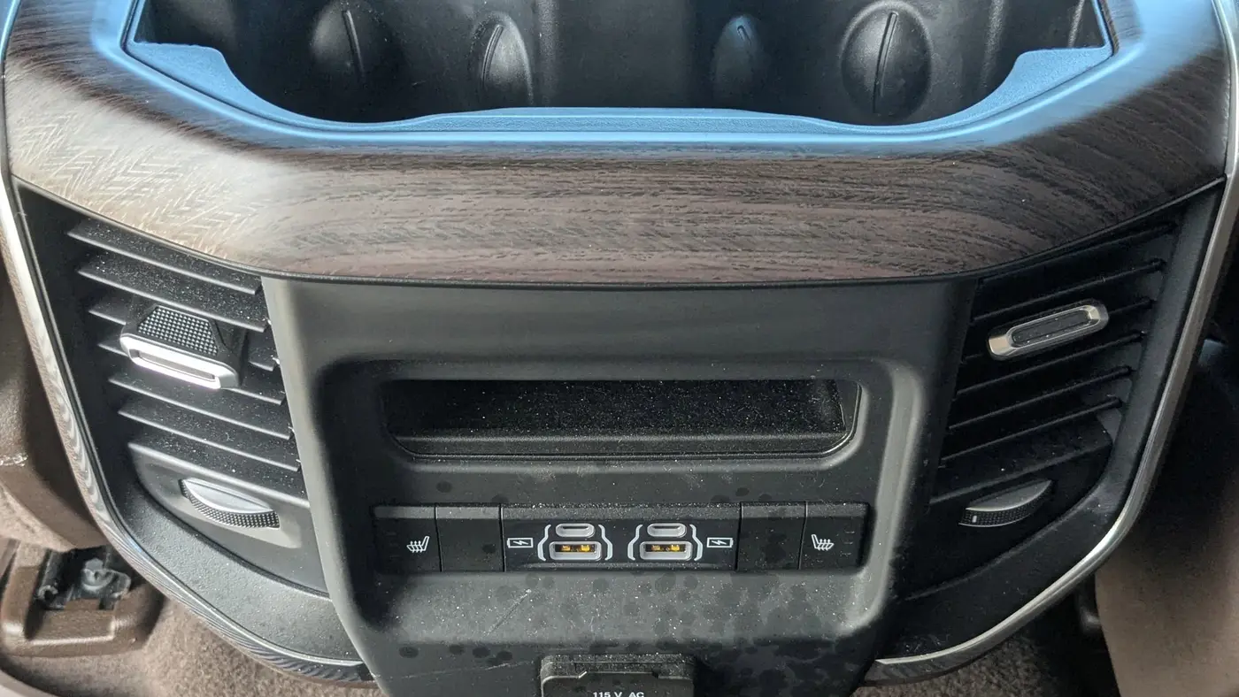 2025 Ram 1500 Laramie