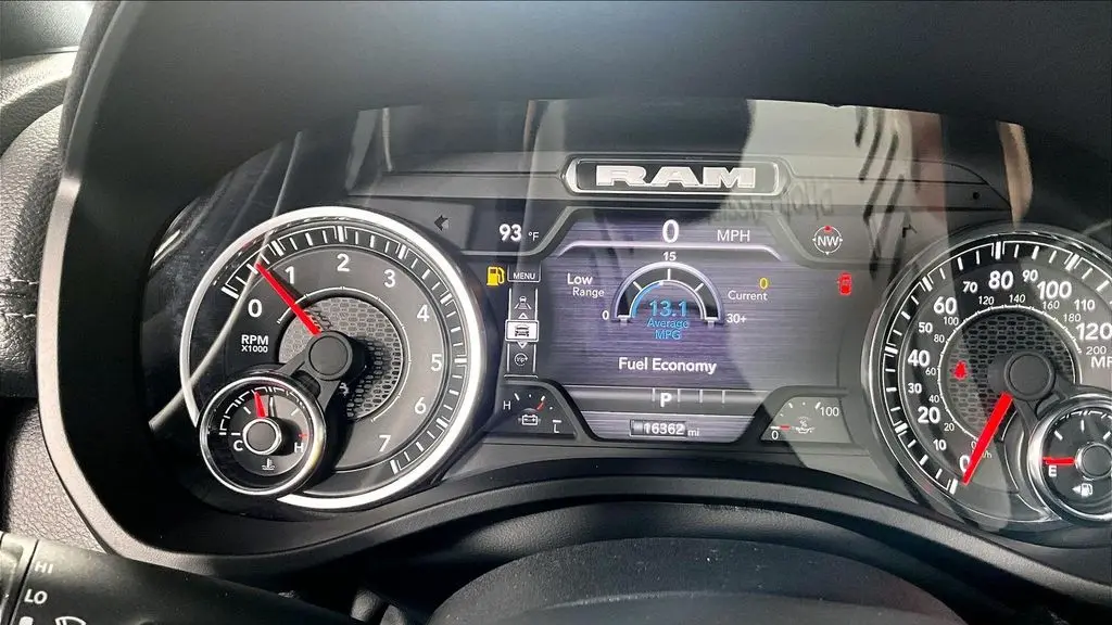 2025 Ram 1500 Laramie