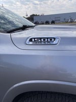 2019 1500 Thumbnail 4