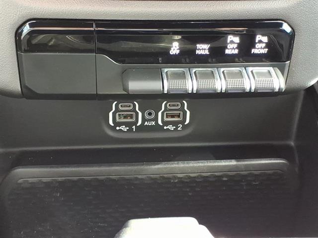 2020 Ram 1500 - $31,995