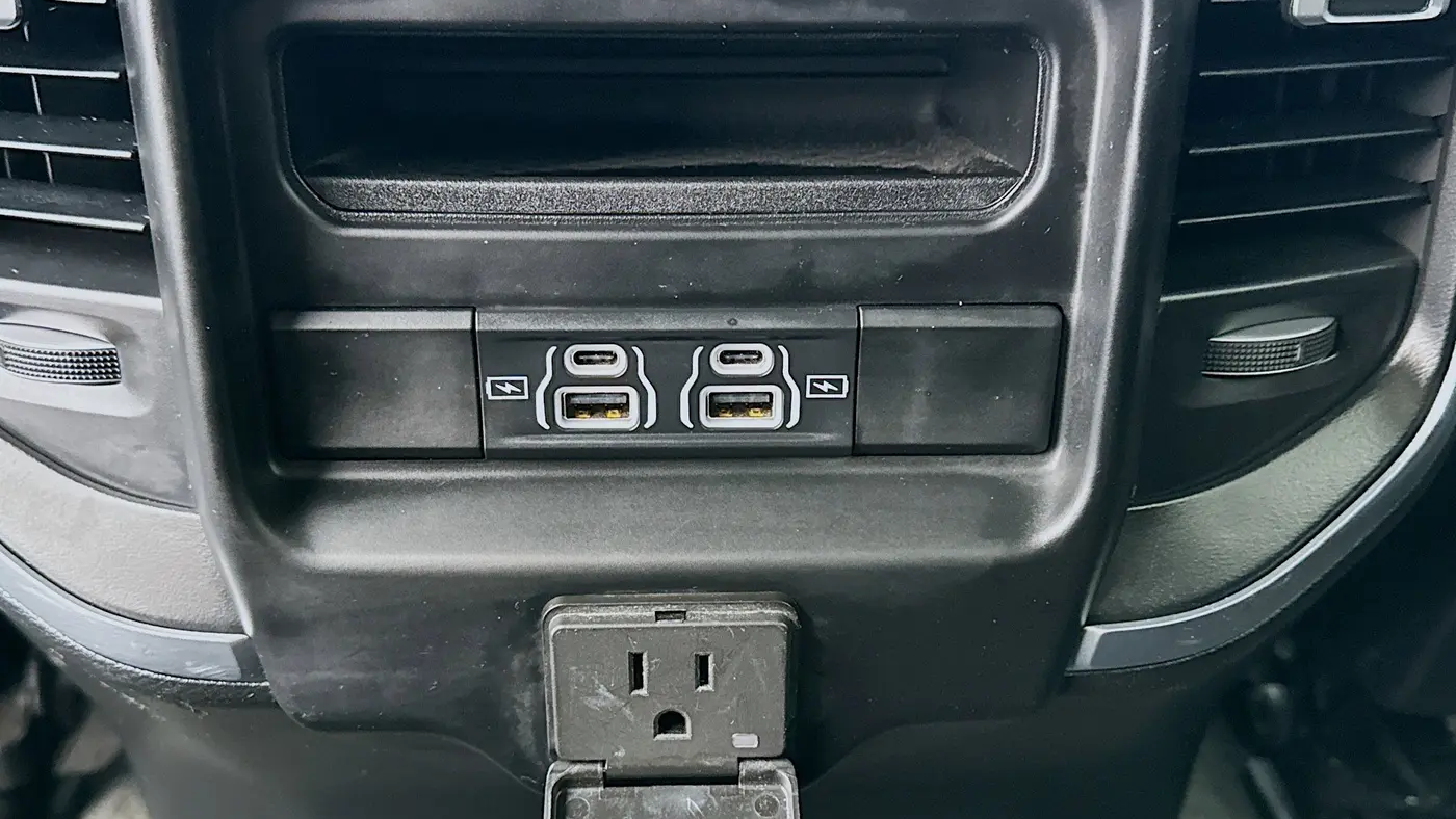 2024 Ram 1500 Laramie