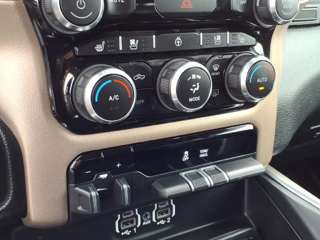 2022 Ram 1500 - $34,100