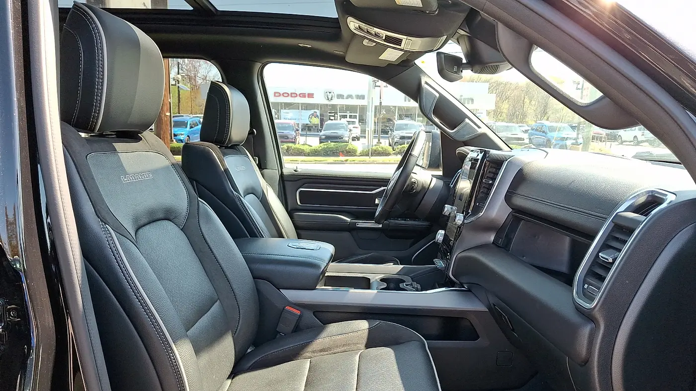 2024 Ram 1500 Laramie