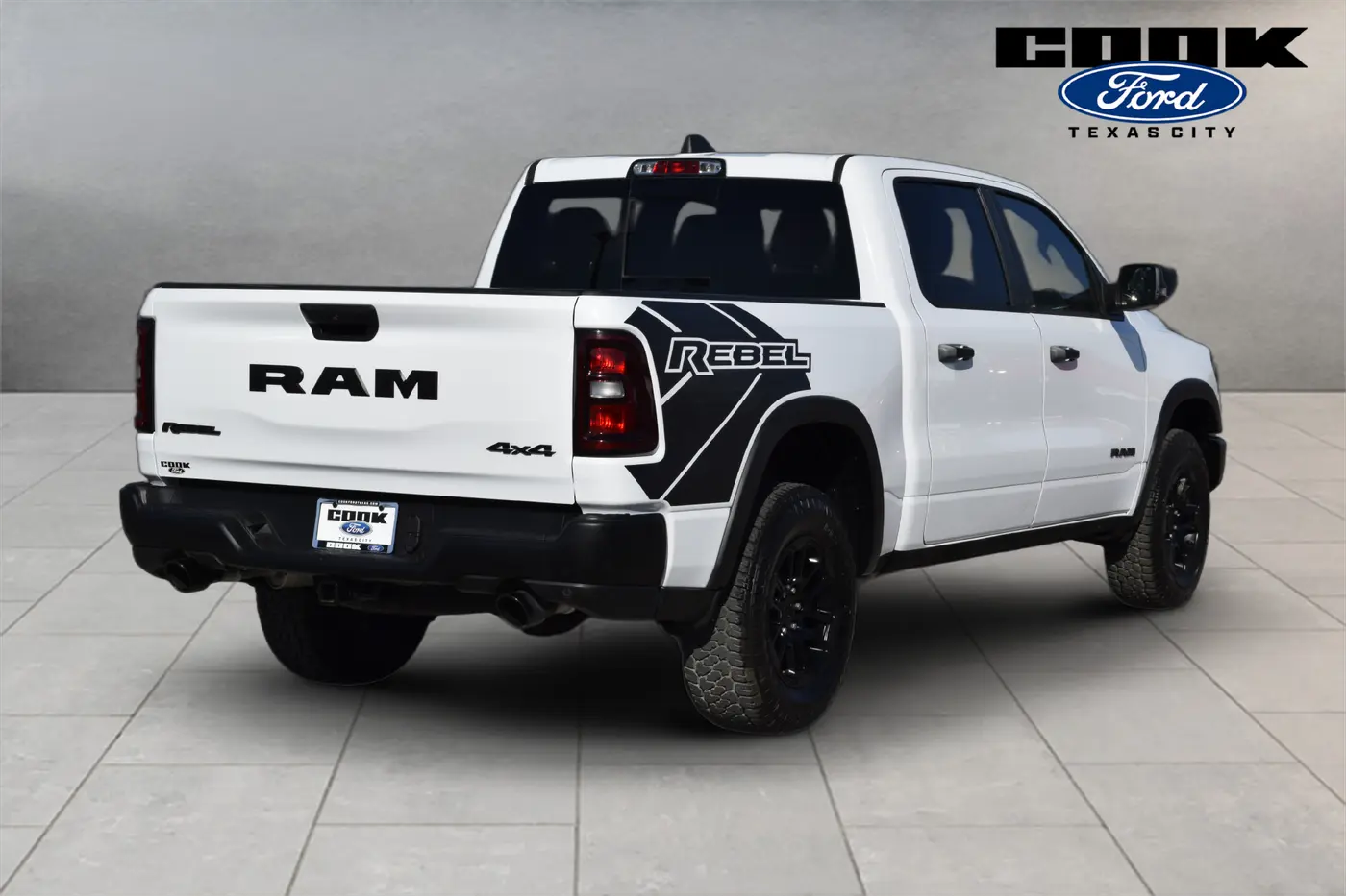 2025 Ram 1500 - $44,825