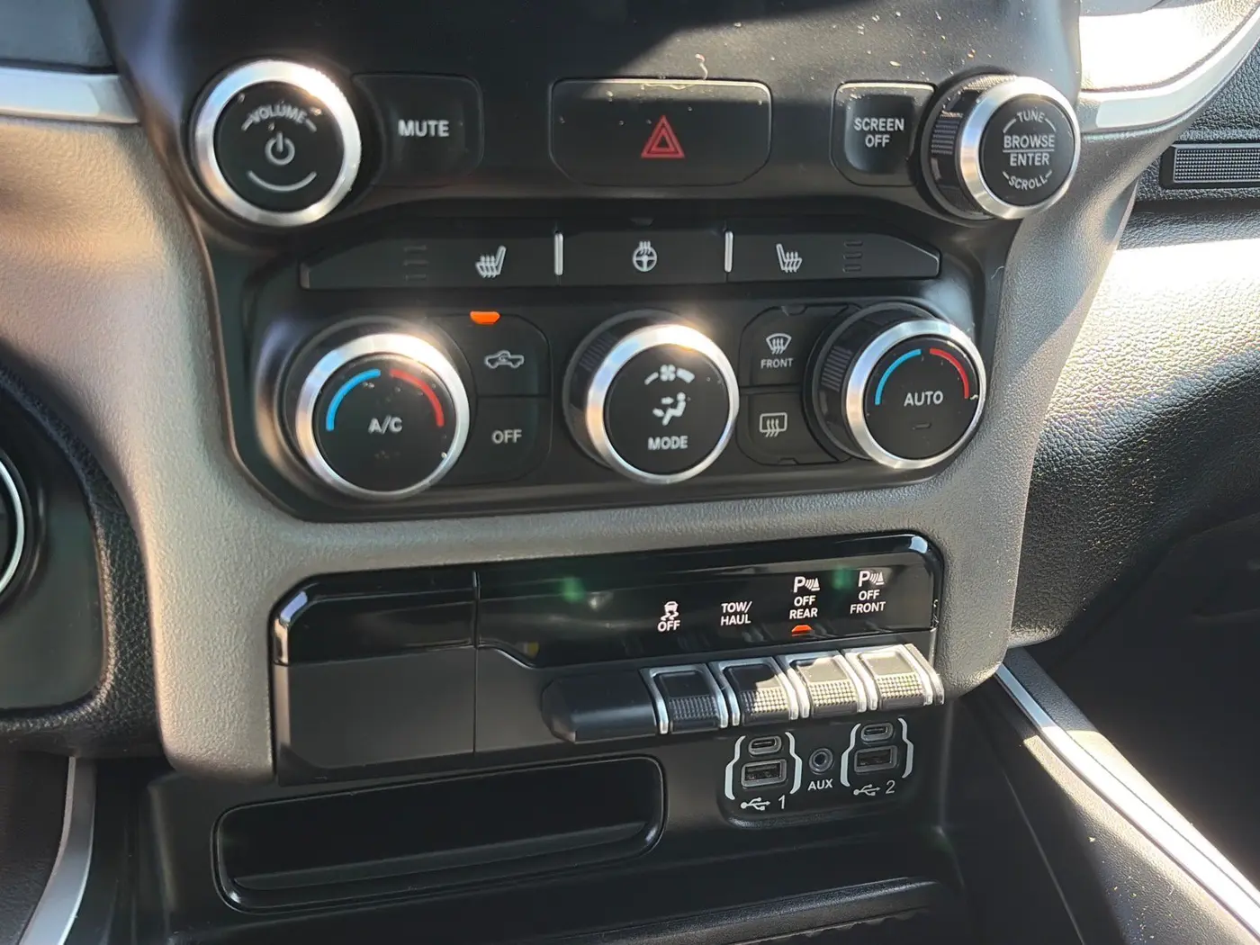 2020 Ram 1500 - $27,886
