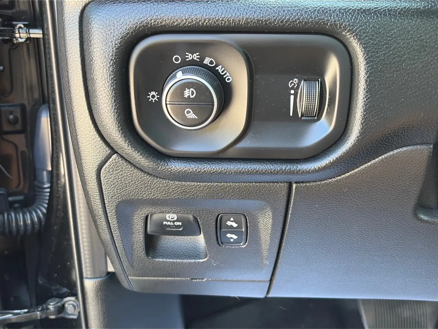 2020 Ram 1500 - $27,886