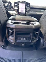 2023 1500 Thumbnail 25