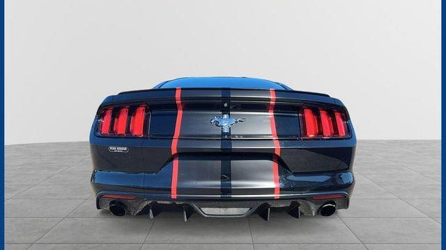 2016 Ford Mustang V6