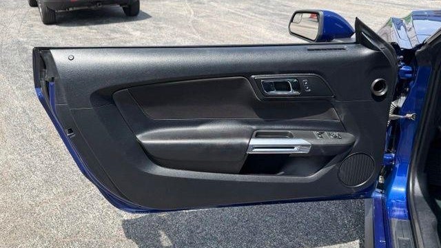 2016 Ford Mustang V6