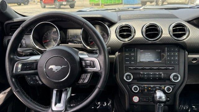 2016 Ford Mustang V6