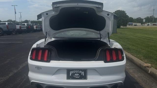 2017 Ford Mustang V6