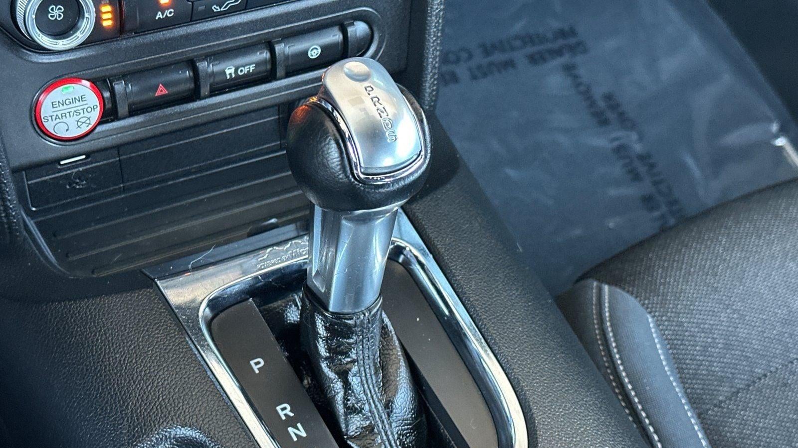 2015 Ford Mustang V6