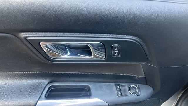 2015 Ford Mustang V6