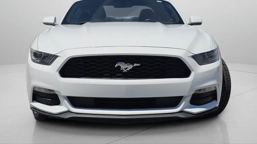 2017 Ford Mustang V6
