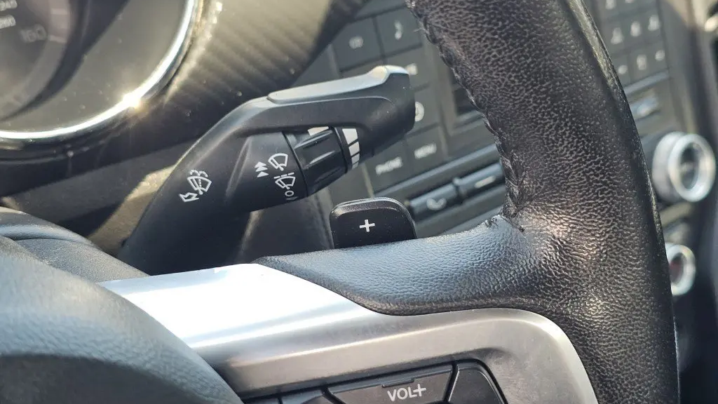 2017 Ford Mustang V6