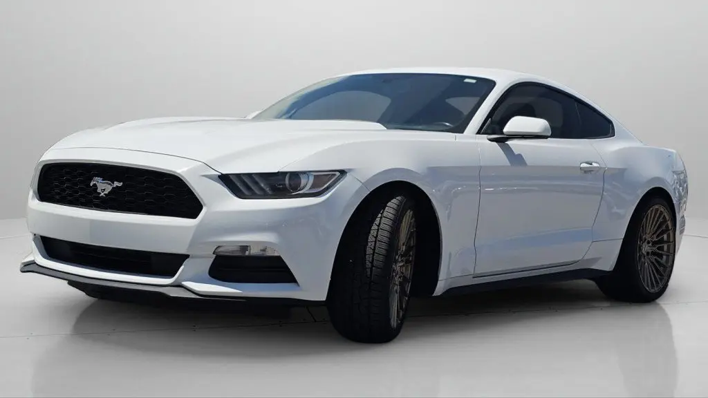 2017 Ford Mustang V6