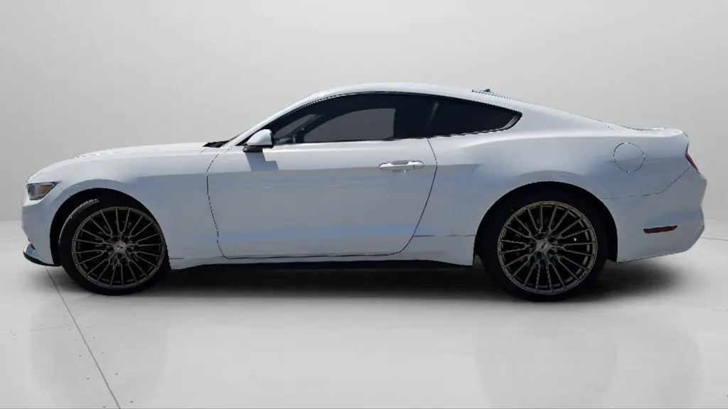 2017 Ford Mustang V6