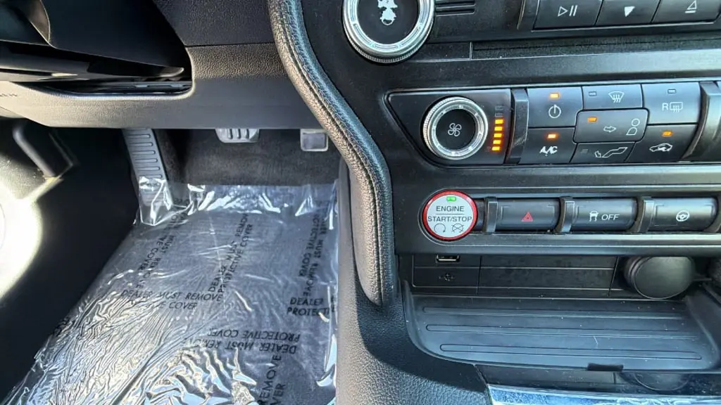 2015 Ford Mustang V6