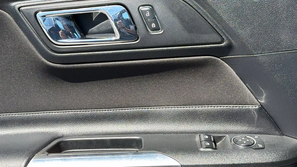 2015 Ford Mustang V6