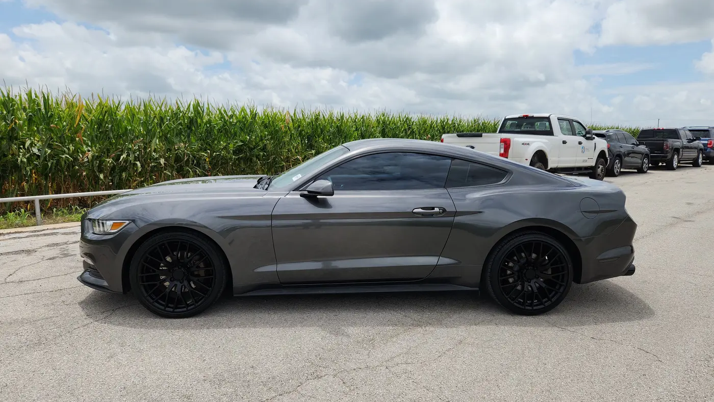 2017 Ford Mustang V6