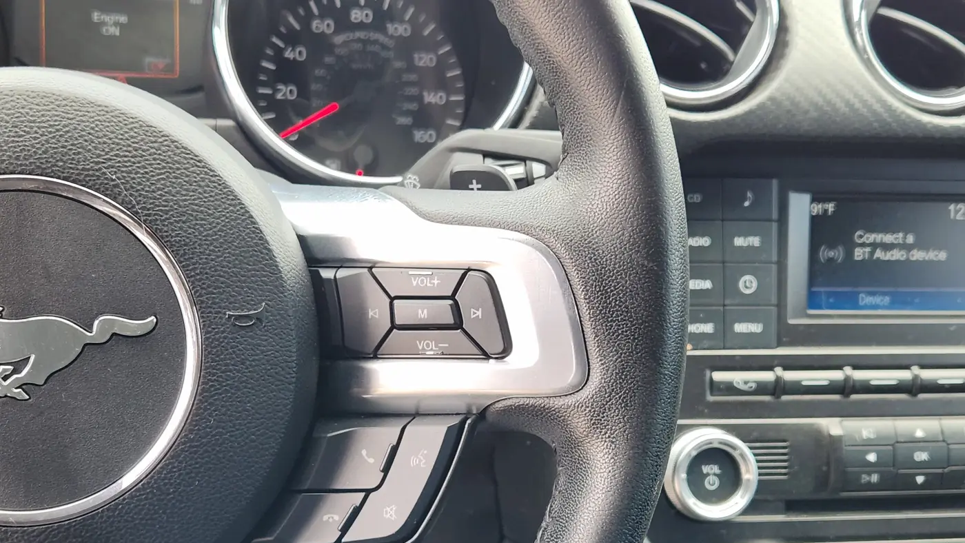 2017 Ford Mustang V6