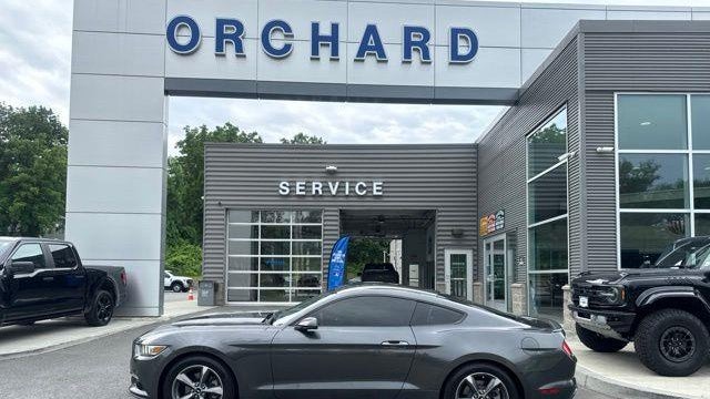 2016 Ford Mustang V6