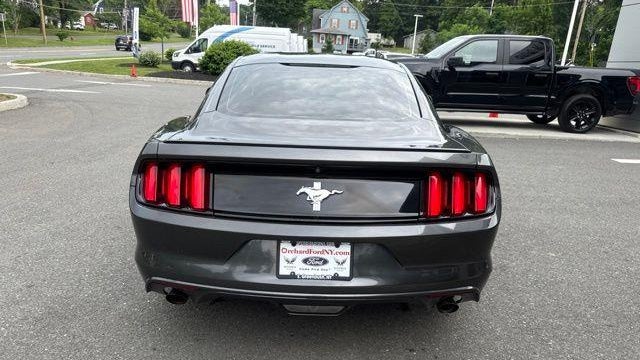 2016 Ford Mustang V6