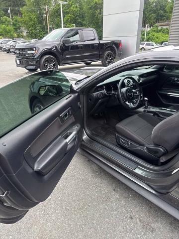 2016 Ford Mustang - $12,750