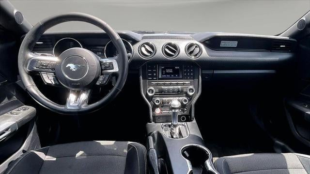 2016 Ford Mustang V6