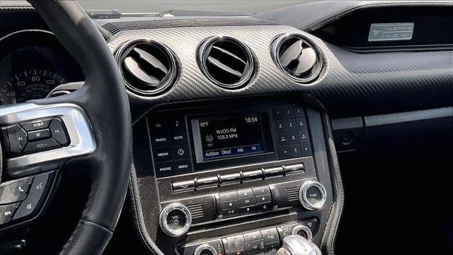 2016 Ford Mustang V6