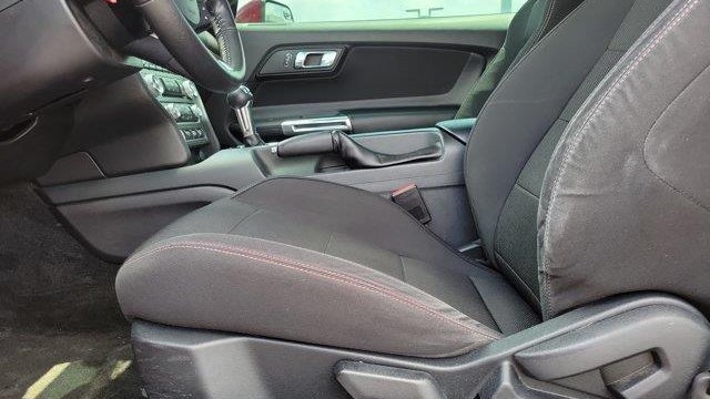 2017 Ford Mustang V6