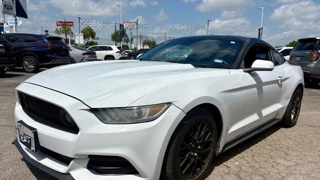 2016 Ford Mustang V6
