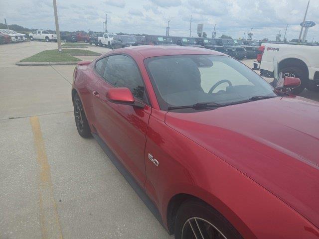 2022 Ford Mustang - $29,995