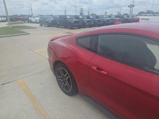 2022 Ford Mustang - $29,995