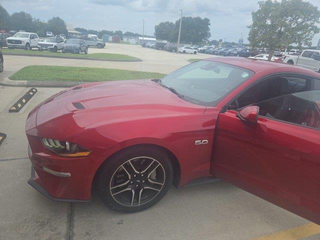 2022 Ford Mustang - $29,995
