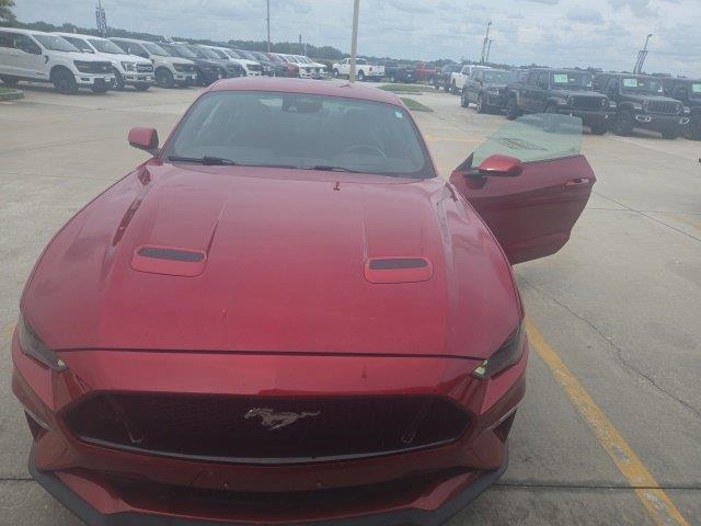 2022 Ford Mustang - $29,995