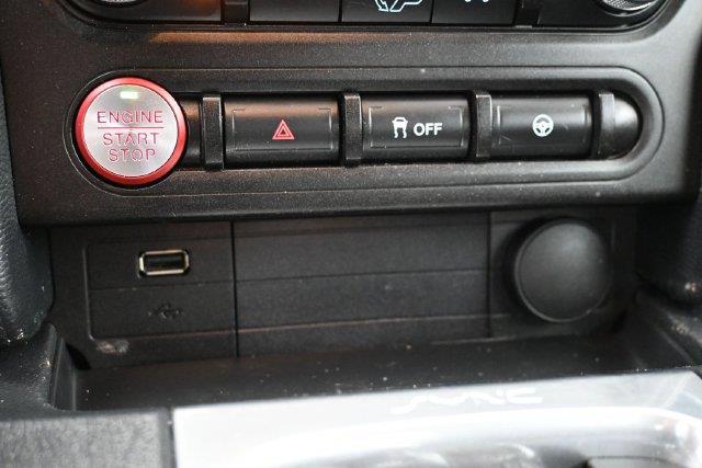 2022 Ford Mustang - $29,995