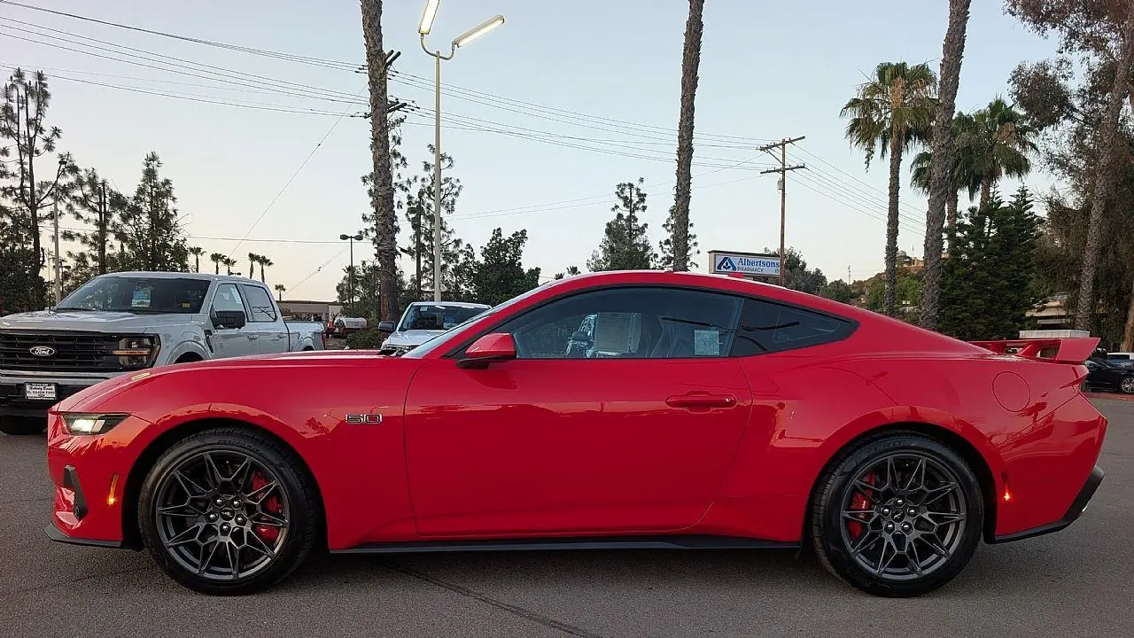 2024 Ford Mustang GT Premium