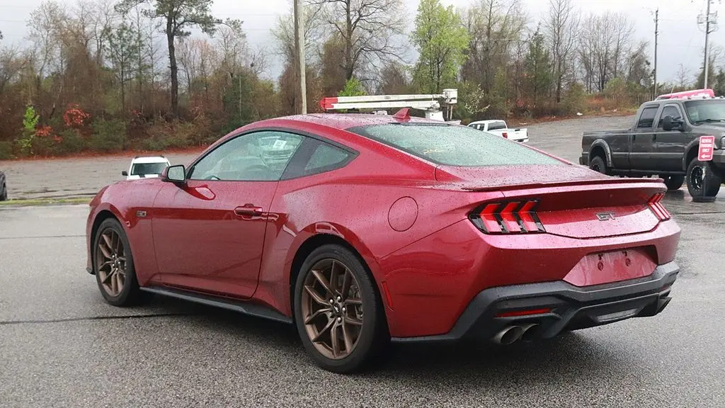 2025 Ford Mustang GT Premium