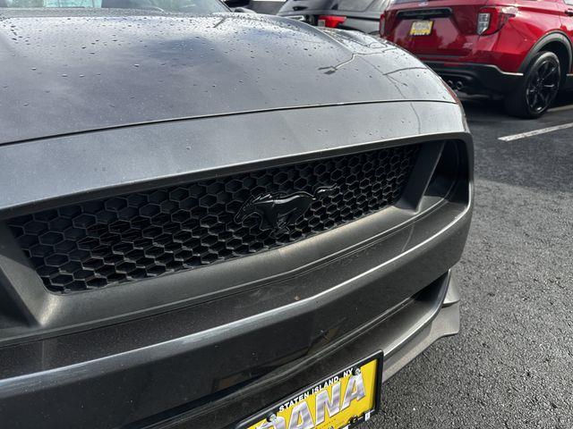 2017 Ford Mustang - $25,900