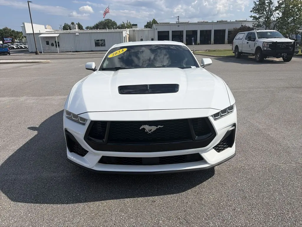2024 Ford Mustang - $37,900