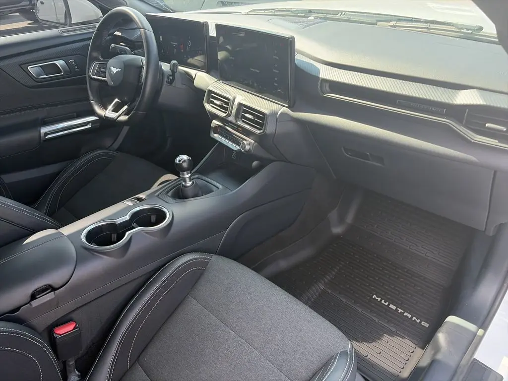 2024 Ford Mustang - $37,900