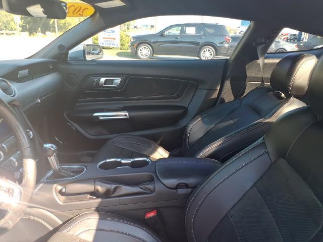 2022 Ford Mustang - $35,991