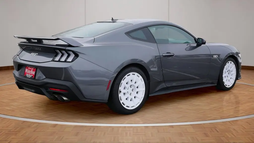 2026 Ford Mustang GT Premium
