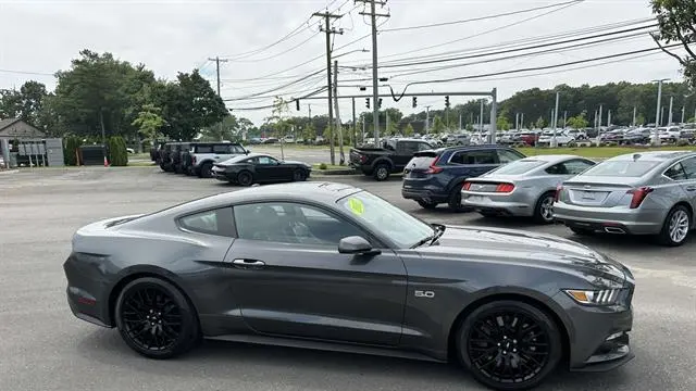 2017 Ford Mustang GT