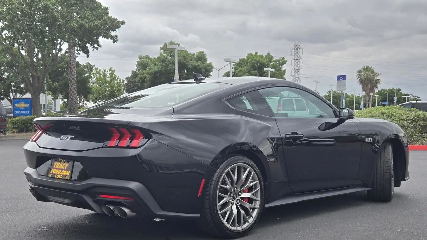 2025 Ford Mustang GT Premium