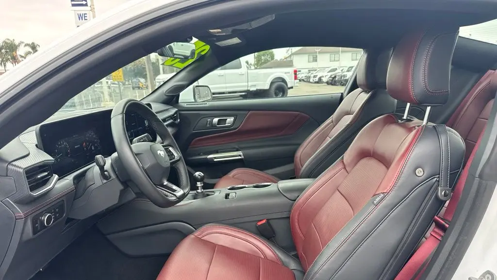 2025 Ford Mustang GT Premium