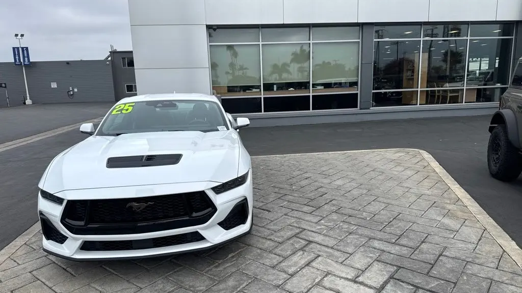 2025 Ford Mustang GT Premium