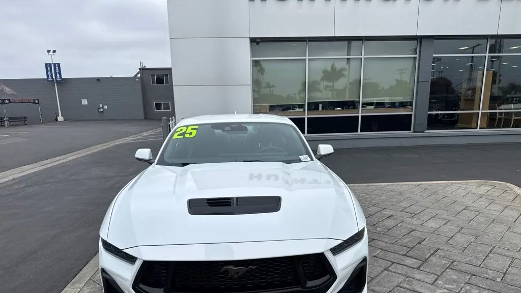 2025 Ford Mustang GT Premium